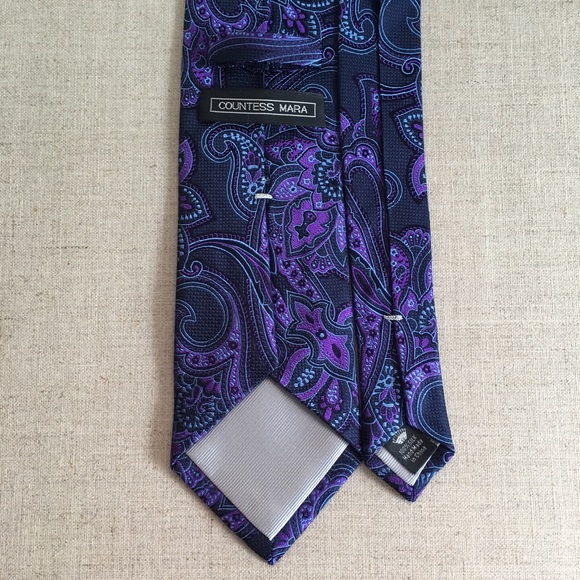Countess Mara Paisley Pattern Silk Tie - Picture 4 of 5